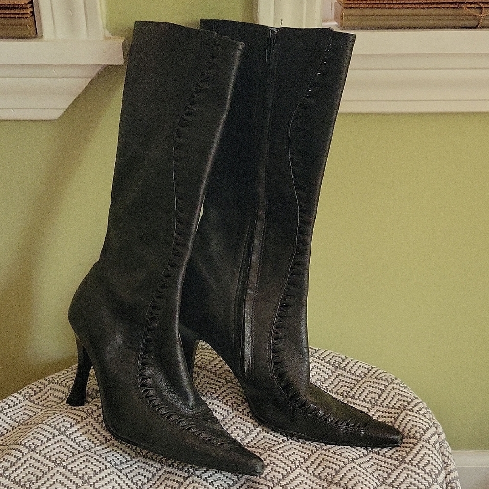 Luichiny Black Heeled Boots